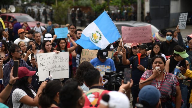 “ La democracia en Guatemala está en cuidados intensivos : Dionisio Gutiérrez