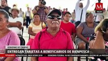 Gobernador de Chiapas entrega tarjetas a beneficiarios de Bienpesca en Tapachula