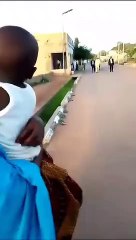 Former president General Muhammadu Buhari is moving around the Area of Daura people are surprise to see him