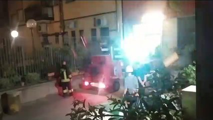 Il crollo della palazzina a Milano