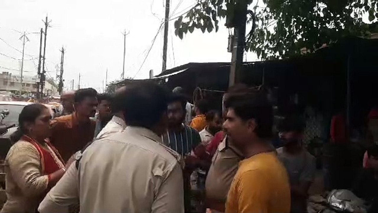 प्रसव में लापरवाही, महिला की मौत के बाद किया रैफर