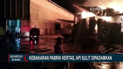 Kebakaran Hebat Melanda Pabrik Kertas di Kudus!