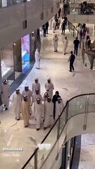 Sheikh Mohammed spotted in Dubai Mall