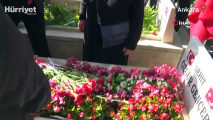 Bakan Yerlikaya'dan 15 Temmuz şehitliğine ziyaret