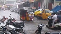 #monsoon : जबलपुर में उमस, तपन से राहत, झमाझम बरस रहे बादल- लाइव वीडियो