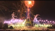 Francia, 14 luglio: spettacolo di fuochi artificiali alla Tour Eiffel