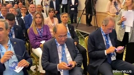 Forza Italia, Tajani eletto all'unanimit? alla guida del partito