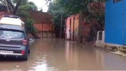 देखिए एटा में बारिश की तबाही का मंजर, कहीं हुआ जलभराव तो कहीं दिखा खौफ