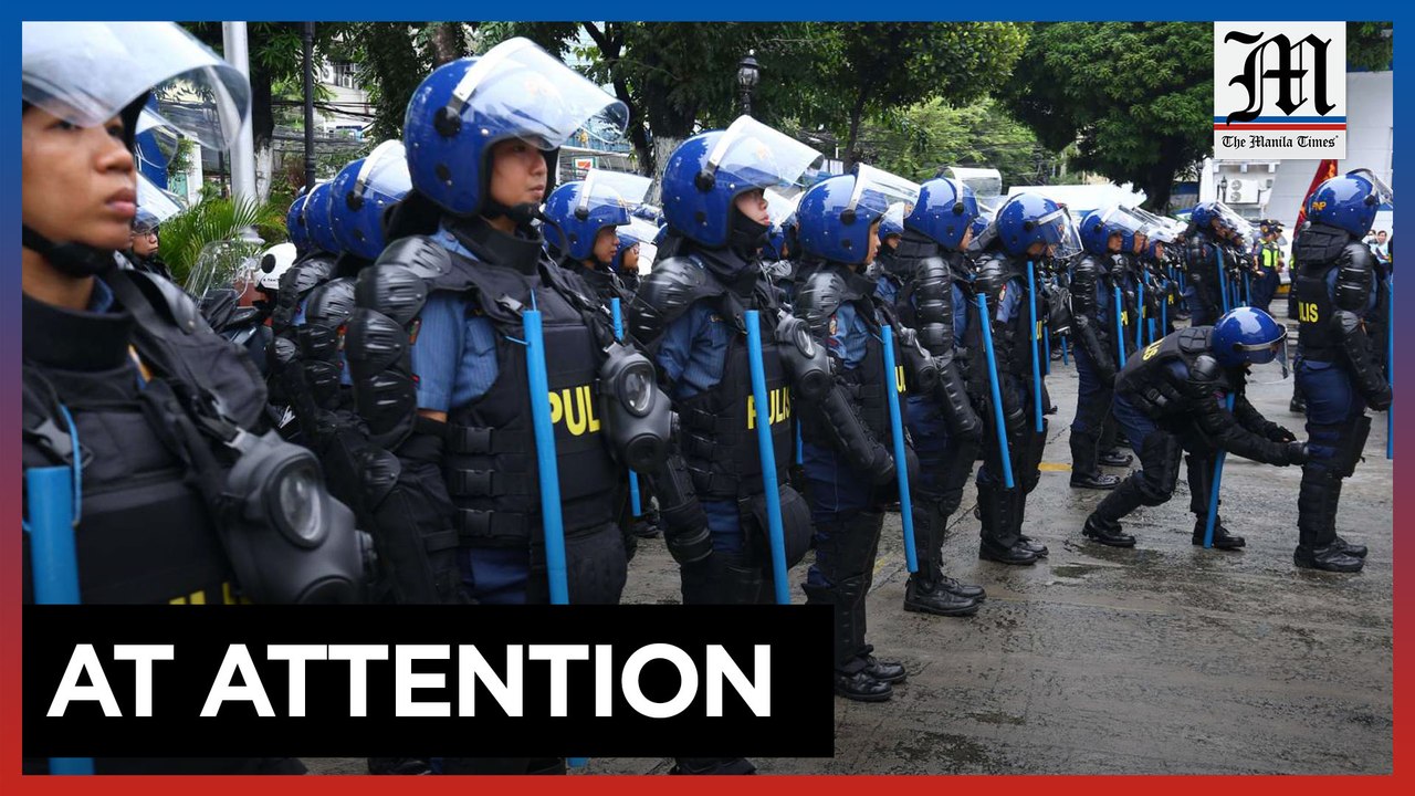 Manila police train for SONA