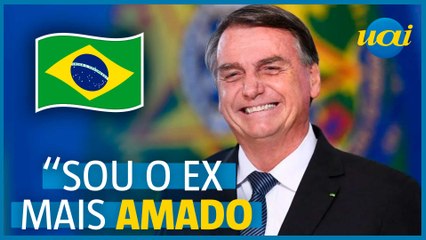 Bolsonaro discursa para multidão em Goiânia