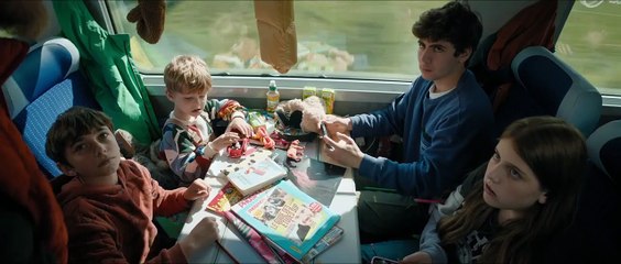 10 jours encore sans maman Bande-annonce (ES)