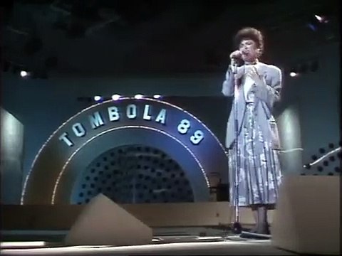 Mia Martini canta Almeno tu nell'universo