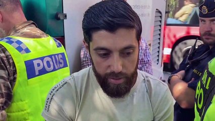 Suède: l'homme qui voulait brûler la Torah et la Bible renonce à son projet