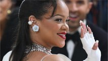 GALA VIDÉO - Rihanna enceinte : elle dévoile son baby bump comme jamais !