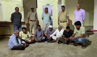होटल के पीछे जुआ खेलते 7 गिरफ्तार, 79 हजार 500 रुपए व ताश पत्ते बरामद