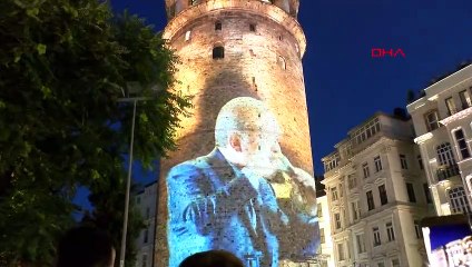 Galata Kulesi'ne 15 Temmuz Şehitleri Mapping Gösterisi