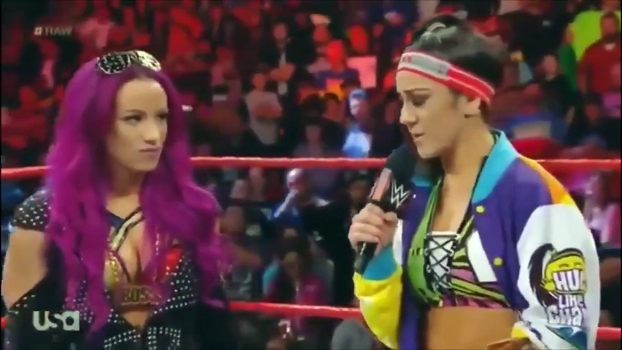 Sasha Banks Defends and Support Bayley