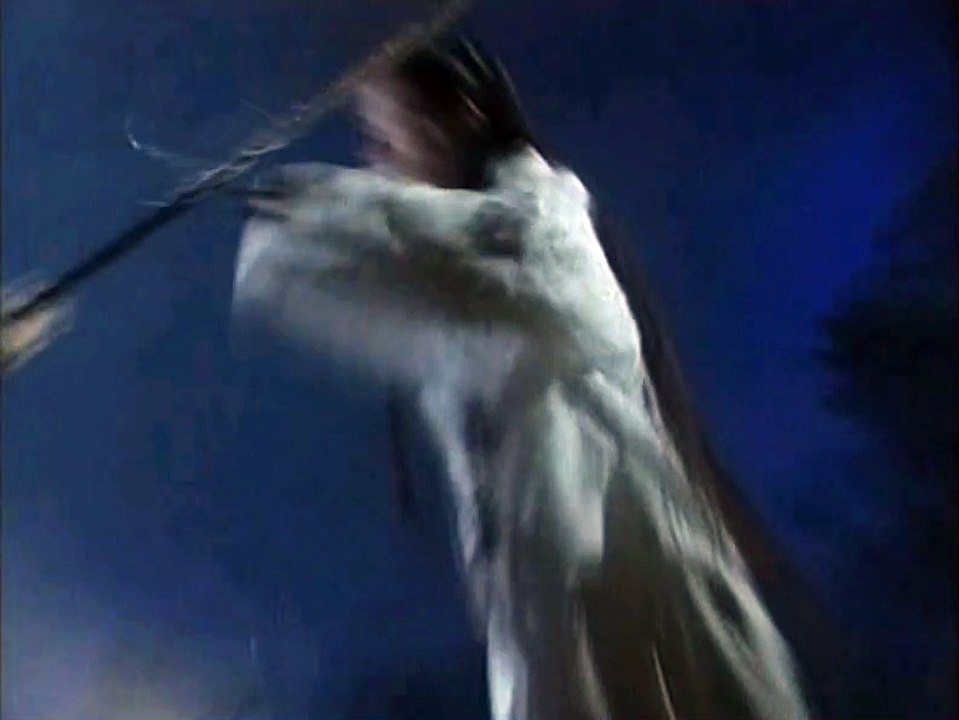 The Return of the Condor Heroes in slow motion 神鵰俠侶 李若彤版 小龍女高深武功 Little Dragon Girl's advanced martial arts