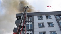 Samsun'da çatıda çıkan yangın itfaiye ekiplerince söndürüldü