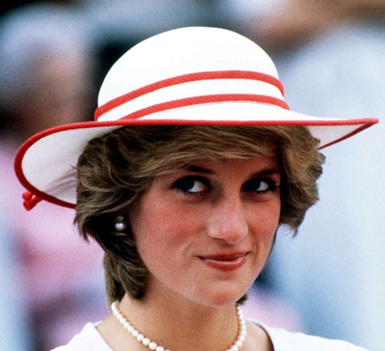 7 Fashion-Tricks von Lady Diana, die bis heute aktuell sind