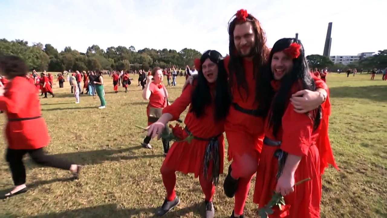 Sydney joins thousands around the world to celebrate Kate Bush Day ...