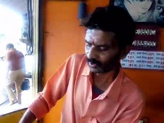 Video: लाखों रुपए की चाय गटक जाते हैं दीवाने, संतोष ने चाय के स्वाद का खोला राज