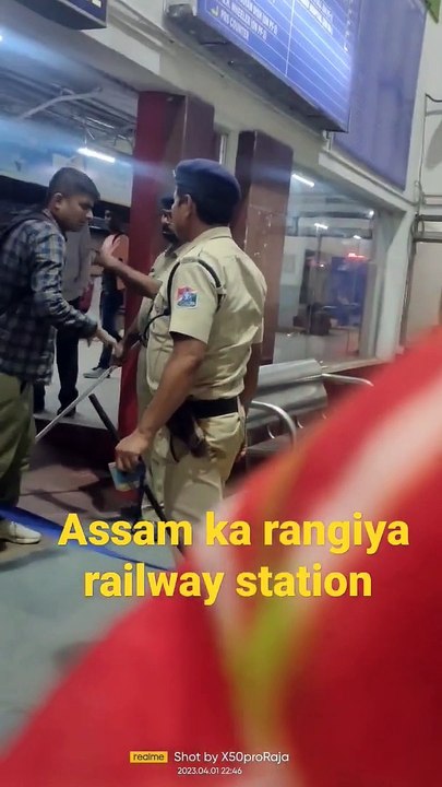 RPF ne crpf ko kui mara, Railway Polic, Railway RPF, Army News, Indian Army News Video