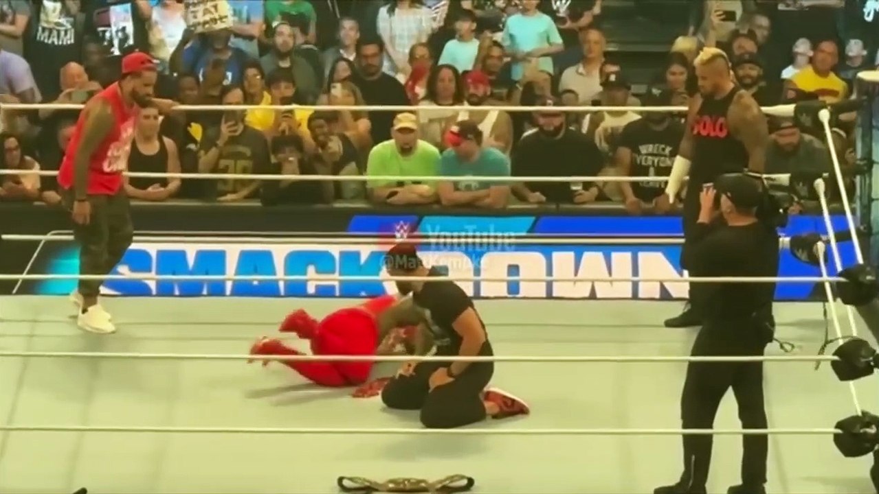 Best of Roman Reigns delivers a Low Blow to Jey Uso during WWE Smackdown