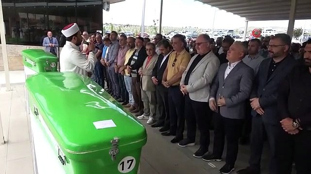 Une famille décédée dans un accident de la circulation a dit au revoir à son dernier voyage