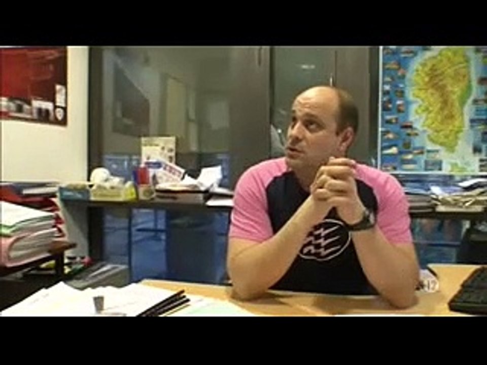 Zone.Interdite.Ultra-violence.Armes.Lourdes.Des.Policiers.Dans.La.Tourmente