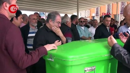 Kazada ölen öğretmen çift ile kızları son yolculuklarına uğurlandı