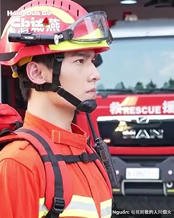 Dương Dương: Diễn xuất kiểu "ra dẻ" bao giờ mới dứt?, Đóng lính cứu hỏa nằm đơ như khúc gỗ, Nụ cười giả tạo cố đẹp cho giống Tiêu Nại, Gồng đứt dây áo khi hóa kỹ sư hàng không vũ trụ | Điện Ảnh Net