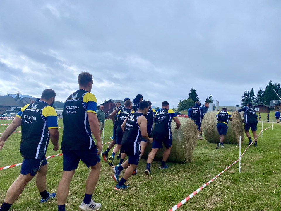 Les Jaune et Bleu se mettent aux défis Vulcains pour la cohésion d'équipe