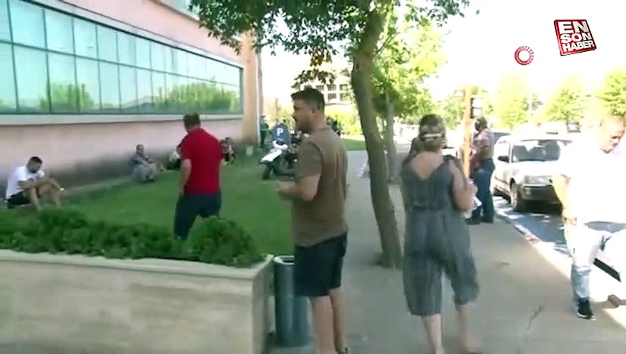 Bir sınav klasiği: DGS’ye geç kalanlar kapıdan...