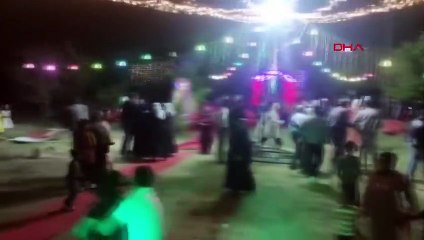 Lutte armée entre groupes hostiles dans une camionnette : 1 mort, 19 blessés