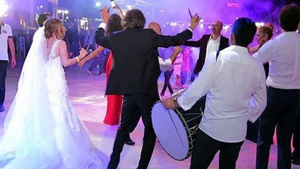 Torbalı'da düğün salonunda duvar yıkılması sonucu 1 çocuk hayatını kaybetti