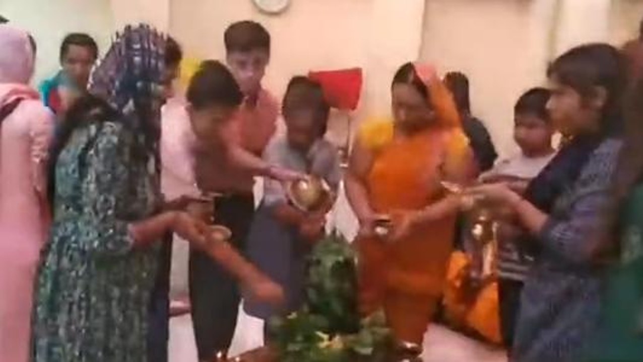 नालंदा: सावन की दूसरी सोमवारी पर शिव मंदिरों में उमड़ी भीड़, देखें खबर