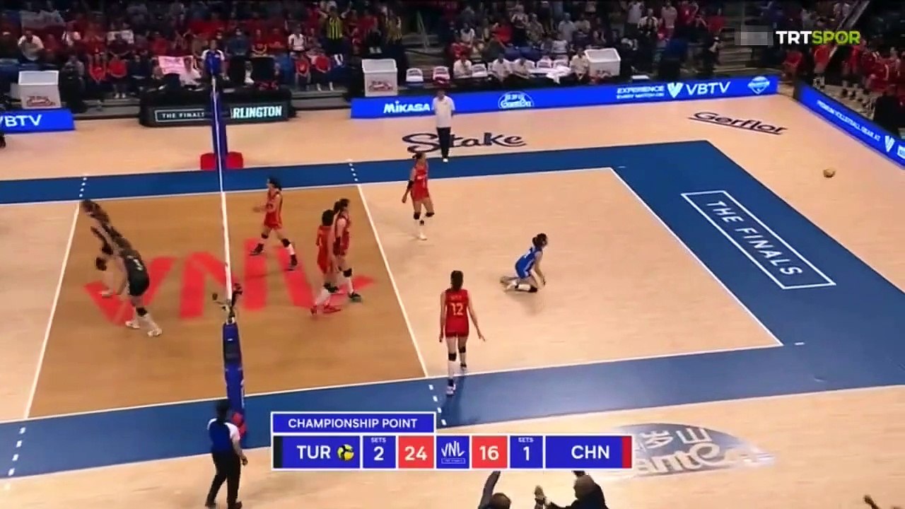 Une équipe nationale féminine de volley-ball qui a marqué l'histoire est devenue propriétaire de revenus fous