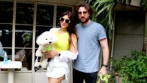 Shama Sikander का Hubby James Milliron के साथ पोस्ट लंच दिखा Stunning Look