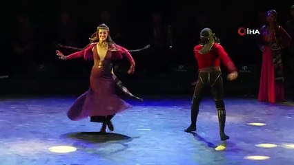 Le spectacle qui défie la gravité au Bursa Festival