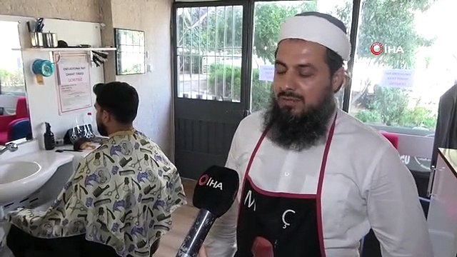 Bu berberde damatlara tıraş ücretsiz
