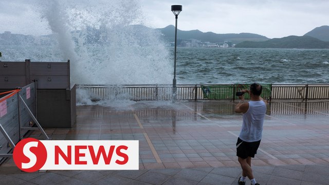 Typhoon halts trading in Hong Kong