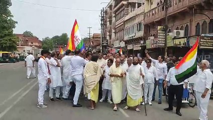 जैनाचार्य की हत्या के विरोध में निकला मौन जुलूस, देखें VIDEO