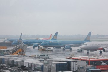 Bão số 1 Talim sắp đổ bộ, hàng không lập tức thay đổi kế hoạch bay