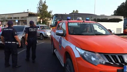 Descargar video: Incendio all'aeroporto di Catania, le fiamme domate dai vigili del fuoco