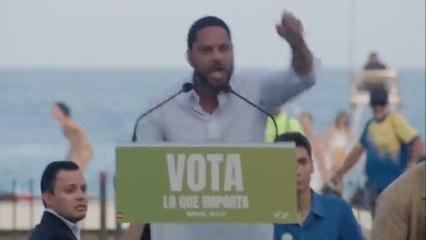 Garriga interrumpe su mitin en Badalona para exigir a los Mossos que disuelvan una protesta