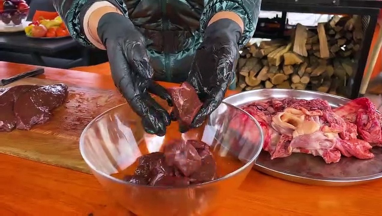 Самый Вкусный Шашлык из всех Говяжьих Внутренностей Зажаренных в Тандыре!