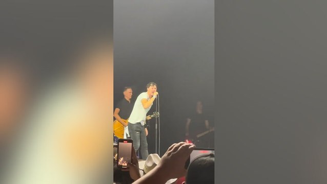 Fan grabs Bryan Adams’ microphone after invading stage to sing Summer of ‘69