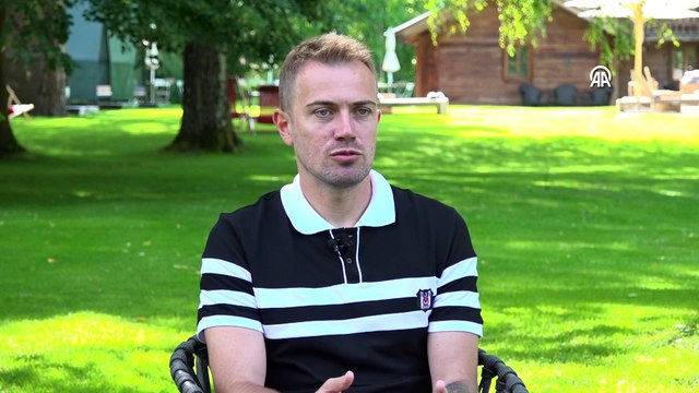 Beşiktaş kalecisi Mert Günok, siyah-beyazlı takımla şampiyonluğa odaklandı (2)