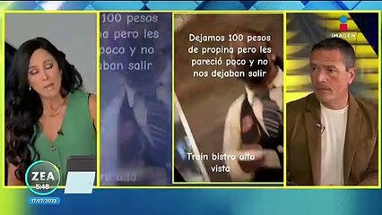 Mesera retiene a clientes por propina